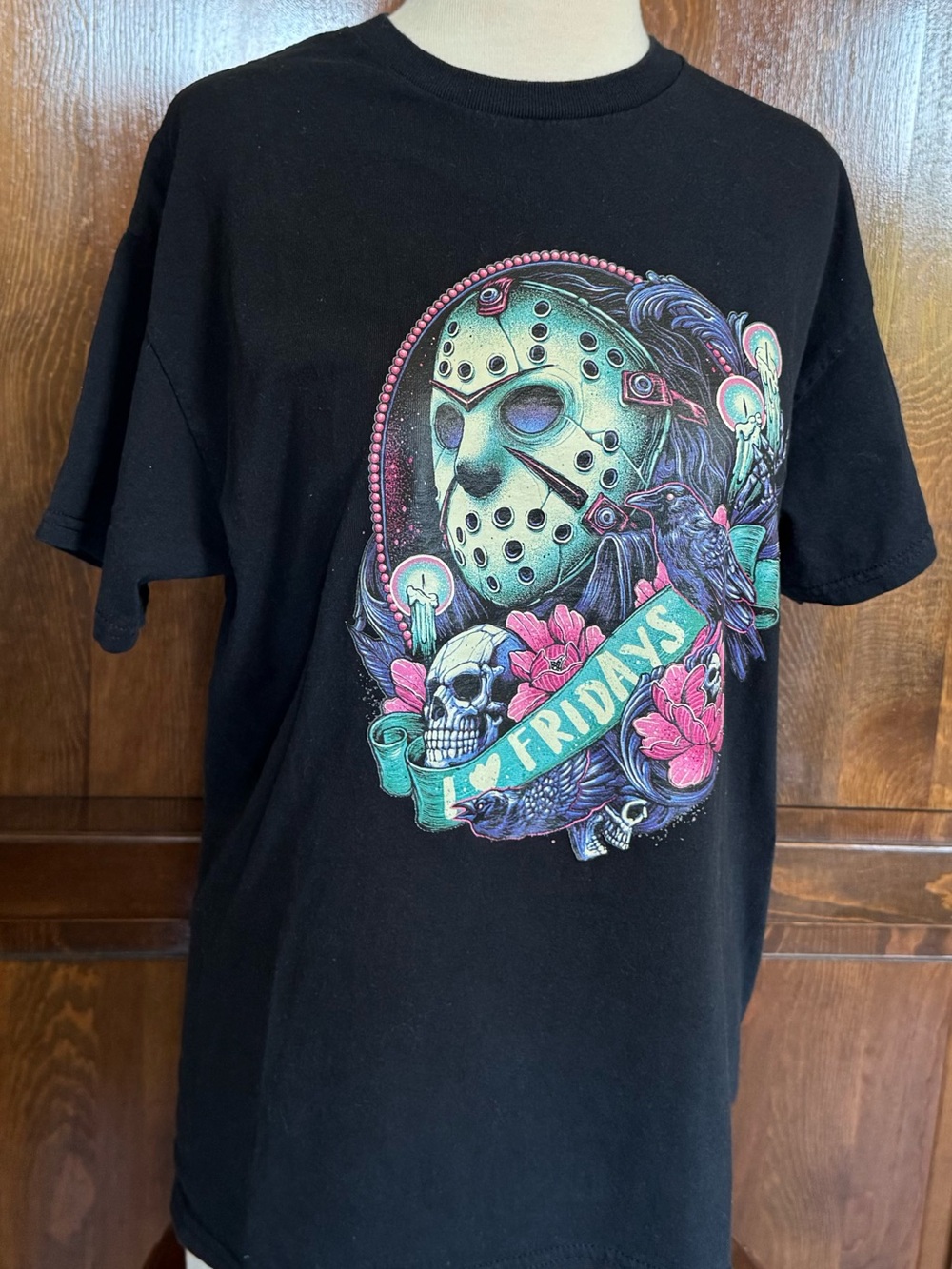 RETRO HORROR • Friday The 13th "I Love Fridays" Jason Tee • Halloween M